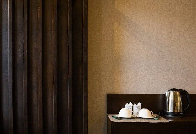 Отель Blue Lagoon