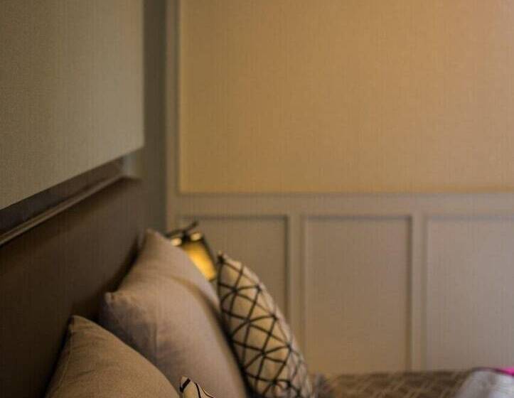 Отель Blue Lagoon