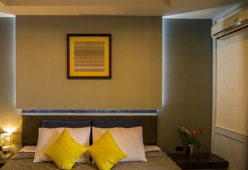 Отель Blue Lagoon