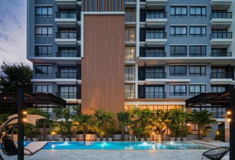 Отель Cape Country Residence