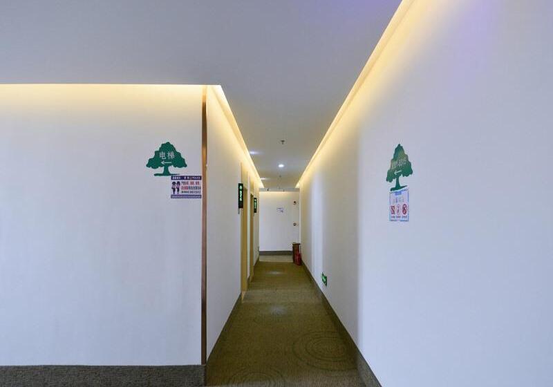 בית מלון כפרי Greentree Inn Dalian North Railway Station Express