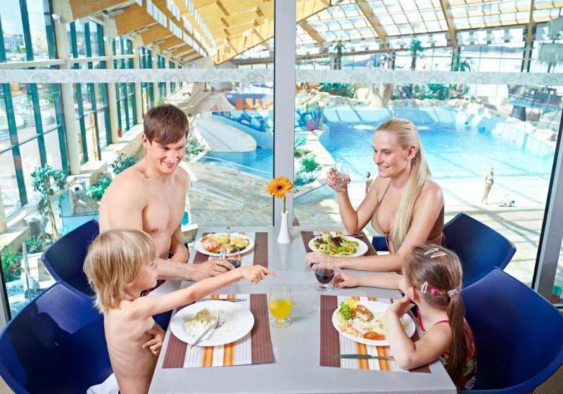 Aquapalace Hotel Prague