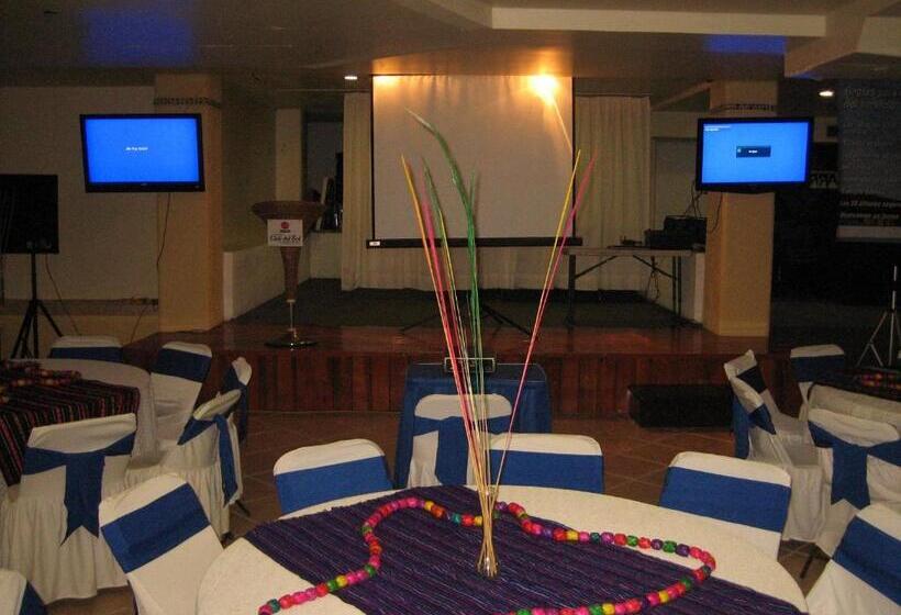 Club del Sol Acapulco by Ng Hoteles