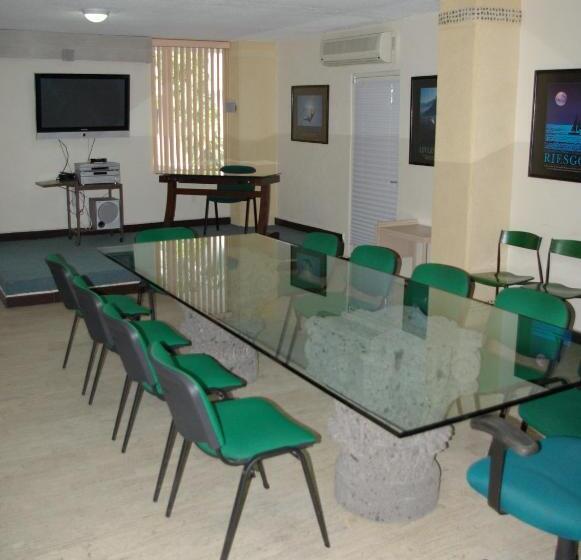 Club del Sol Acapulco by Ng Hoteles