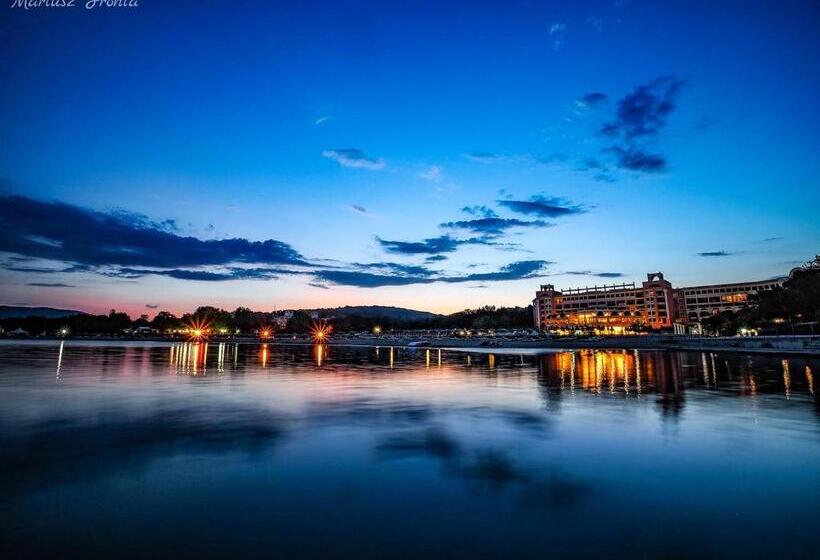 Duni Marina Beach Hotel All Inclusive