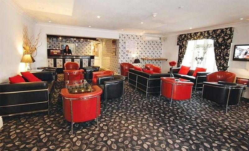 Flexistay Reading West Aparthotel - With Communal Kitchen Use