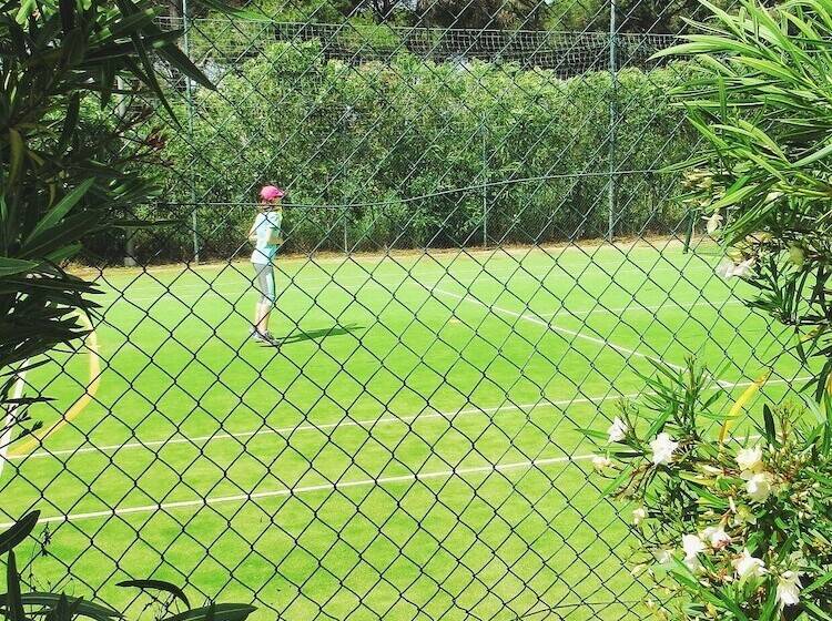 Horse Country Resort Congress & Spa Hotel Ribot