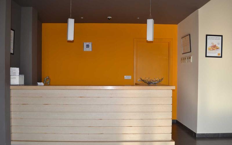 ホテル 280 Zaragoza