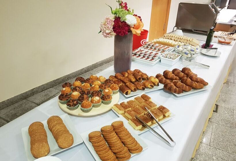 Отель Alcocebre Suites