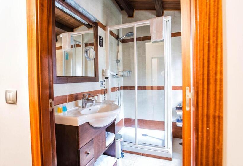 בית מלון כפרי Alda Bonaval