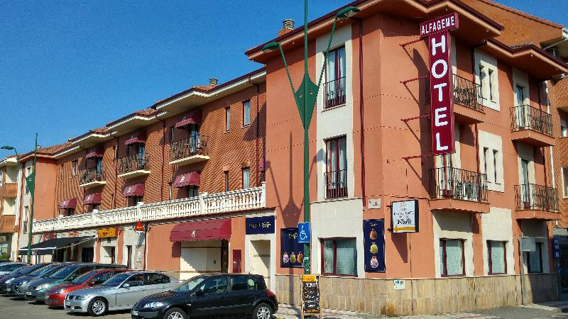 בית מלון כפרי Alfageme