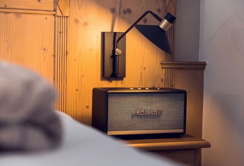 هتل Alpine Hideaway Zillertalerhof   4 Sterne Superior