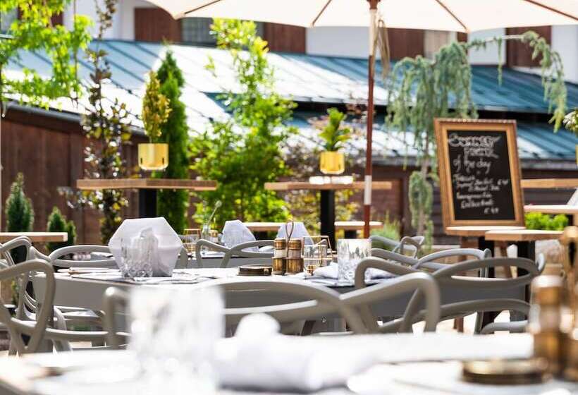 هتل Alpine Hideaway Zillertalerhof   4 Sterne Superior