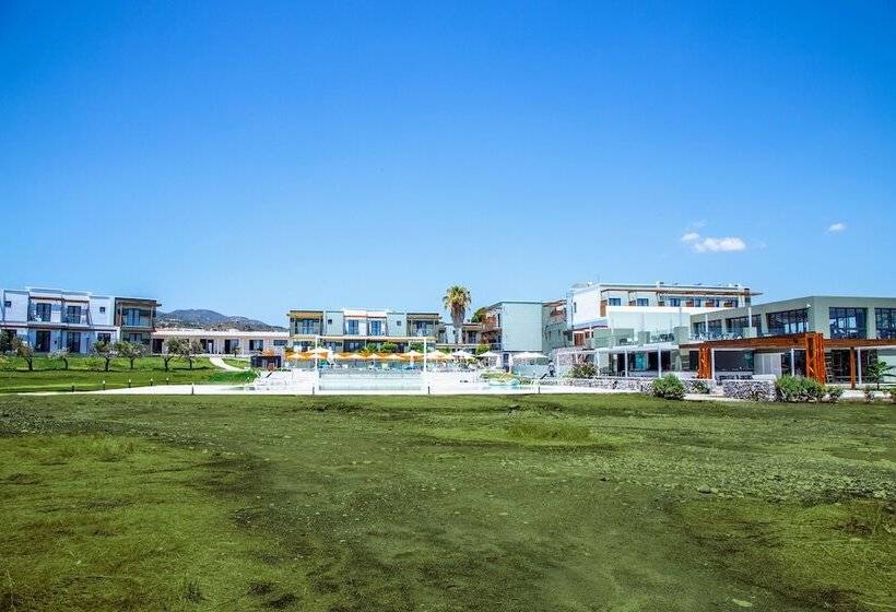 فندق Ampelia Seaside Resort By Estia