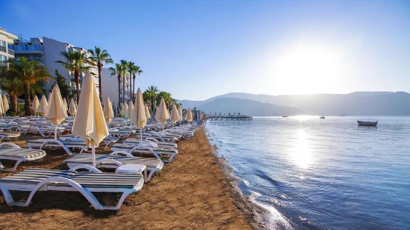 בית מלון כפרי Aurasia Beach