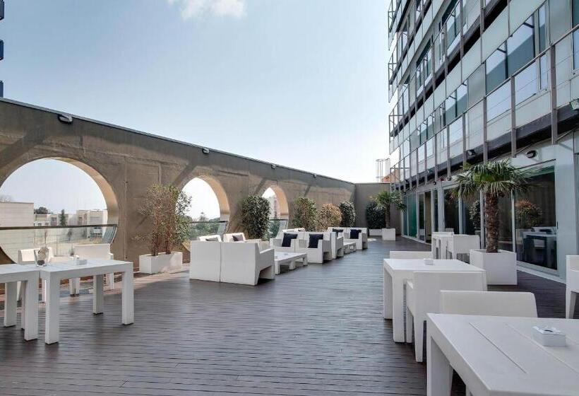 ホテル Badalona Tower