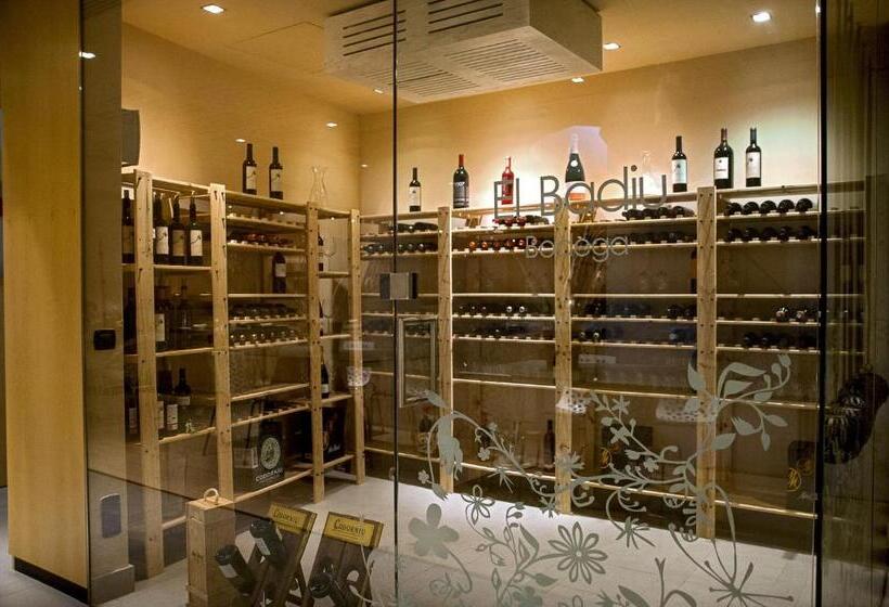 ホテル Badalona Tower