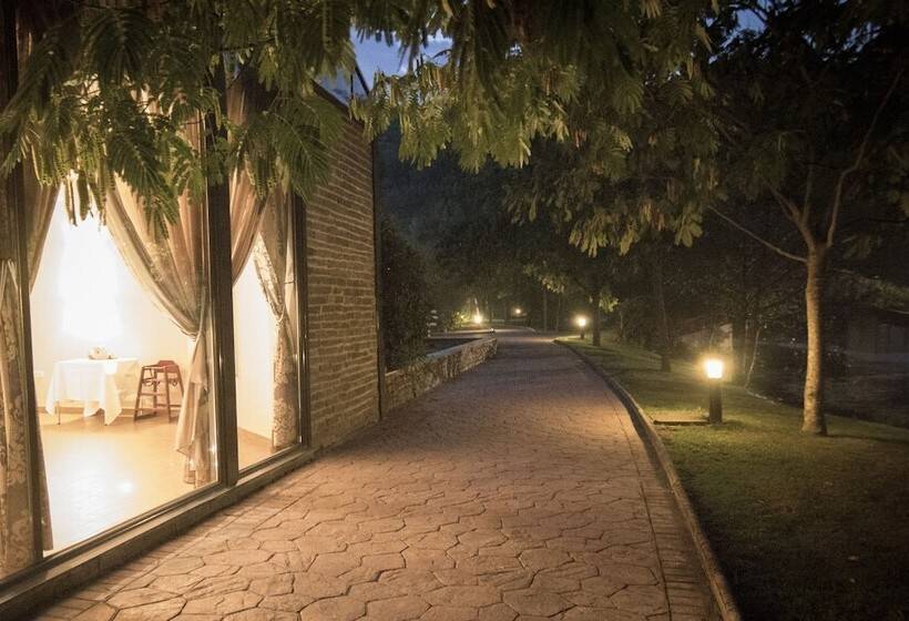 فندق Balneario Valle Del Jerte