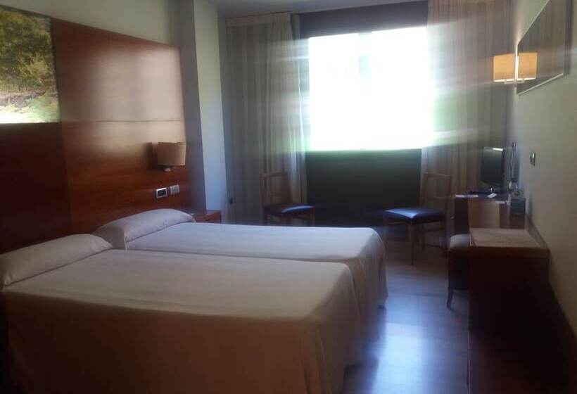 فندق Balneario Valle Del Jerte