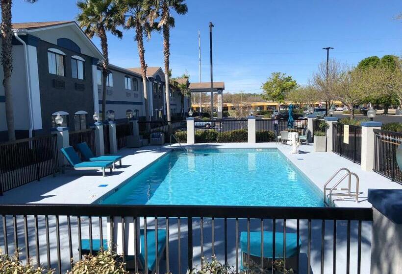 فندق Best Western Mayport Inn & Suites