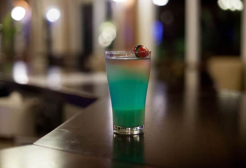 هتل Best Western Plus Accra Beach