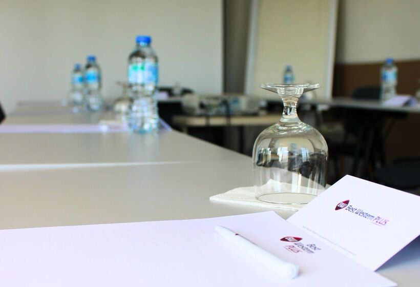 فندق Best Western Plus Hôtel Vannes Centre Ville