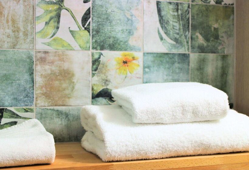 فندق Best Western Plus Hôtel Vannes Centre Ville