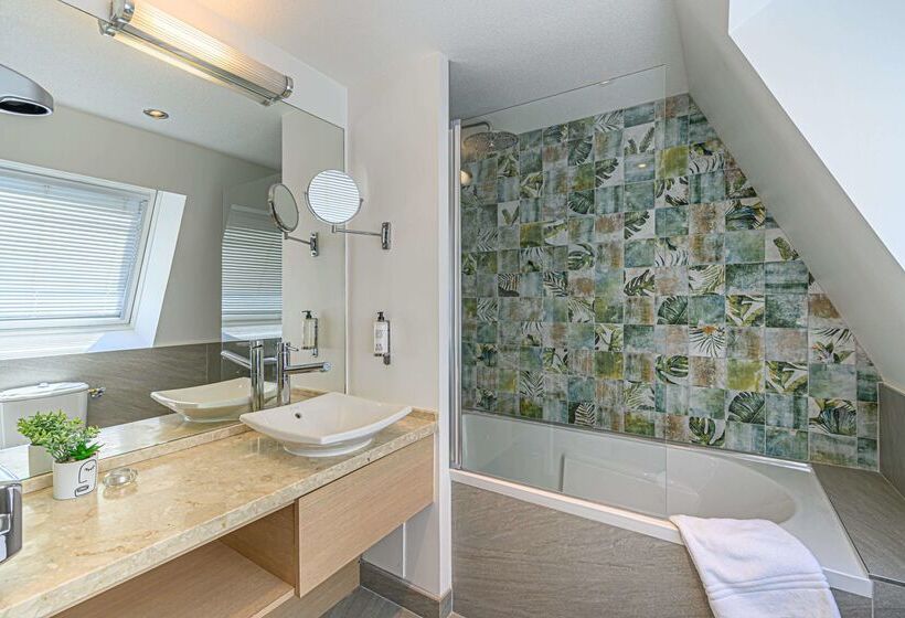 فندق Best Western Plus Hôtel Vannes Centre Ville