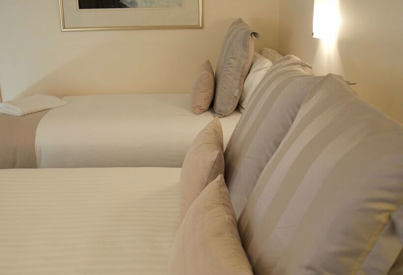 Surestay Hotel By Best Western The Clarence On Melville