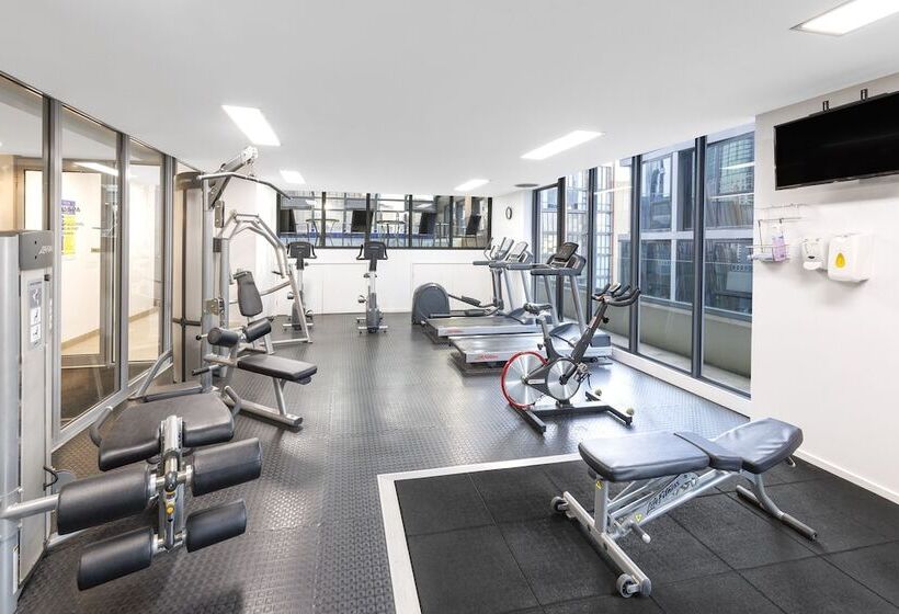 Brady Apartment Hotel Flinders Street