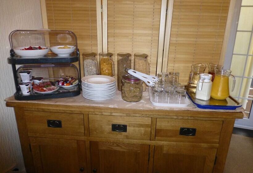 فندق Bryn Derwen Guest House