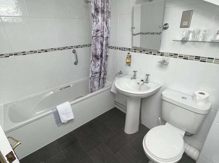 فندق Bryn Derwen Guest House