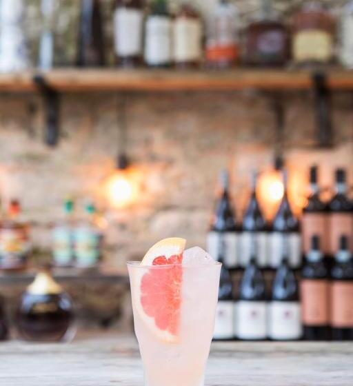 فندق Bull Burford