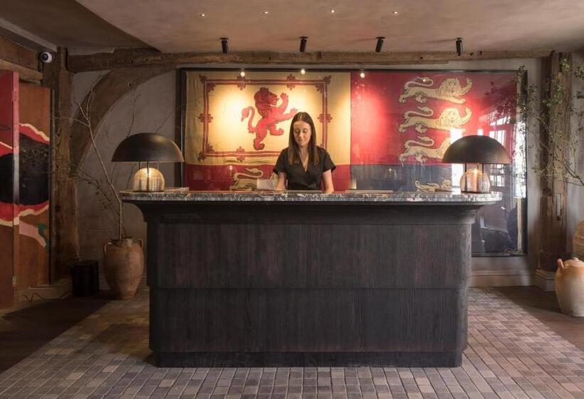 فندق Bull Burford