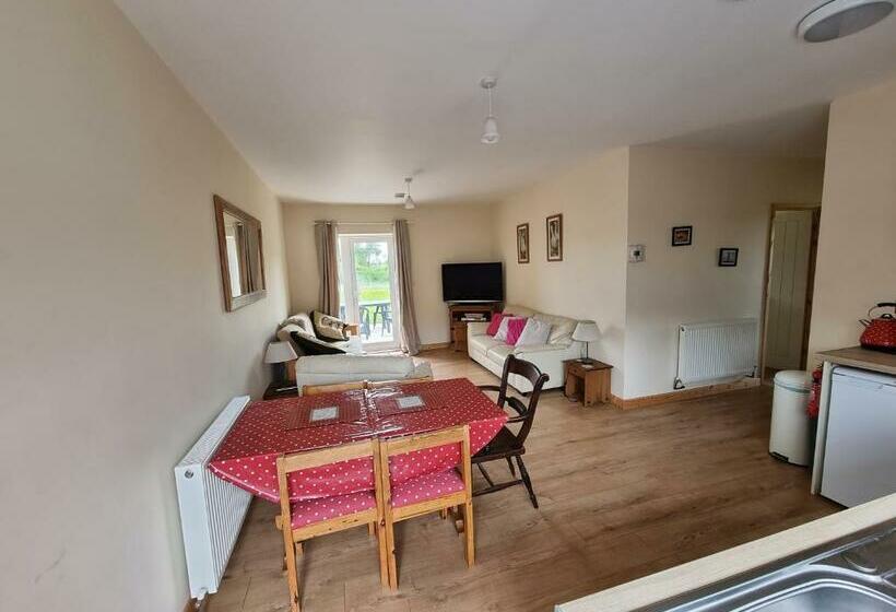 فندق Burnt House Farm