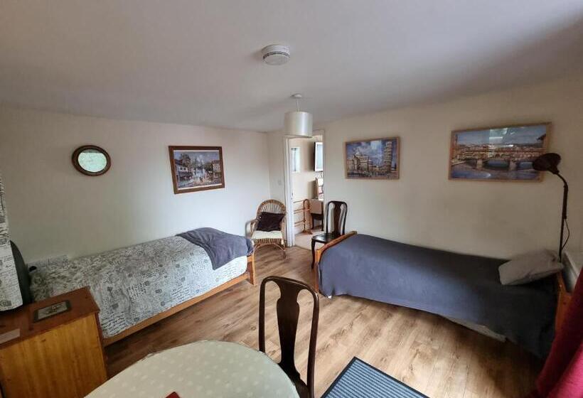 فندق Burnt House Farm