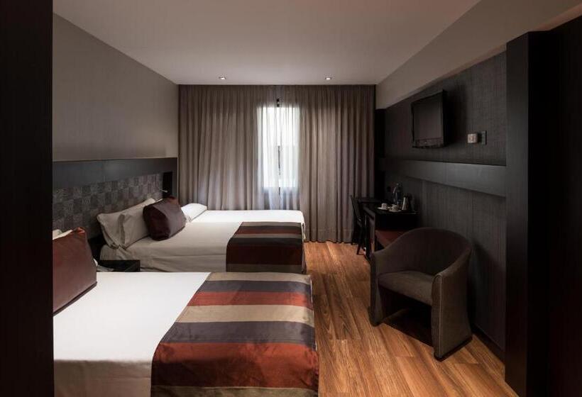 هتل Catalonia Port