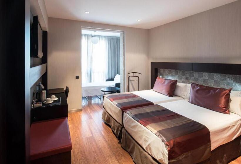 هتل Catalonia Port