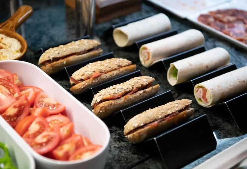 هتل Catalonia Port