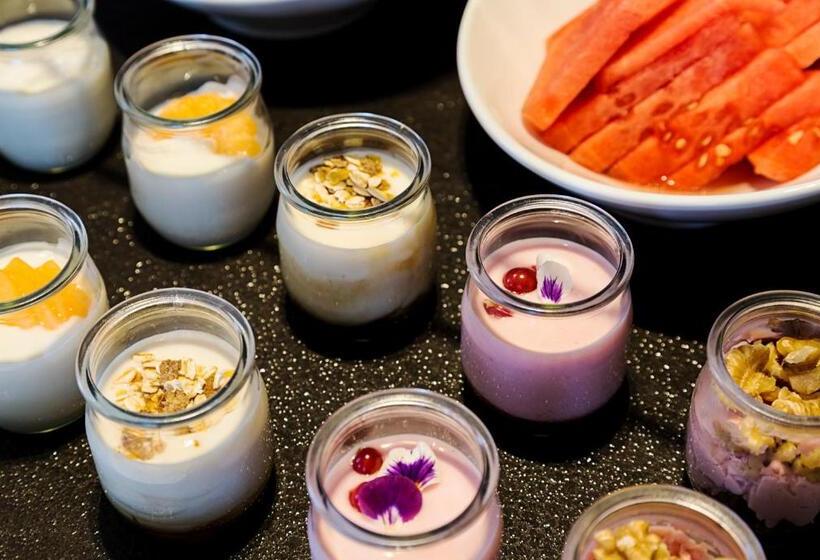 هتل Catalonia Port