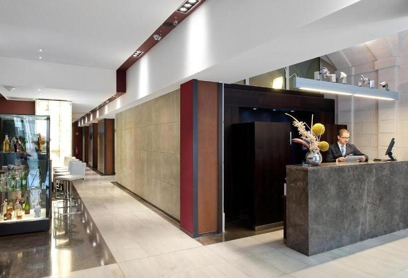 هتل Catalonia Port