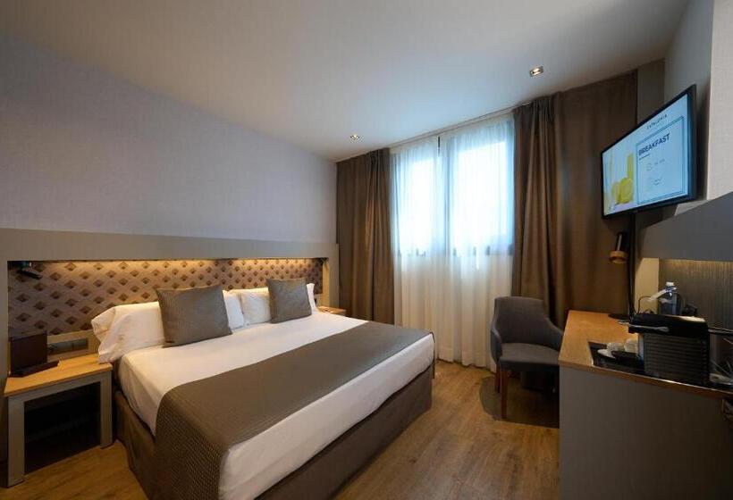 هتل Catalonia Port