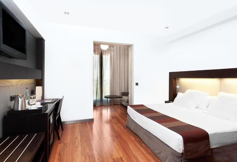 هتل Catalonia Port