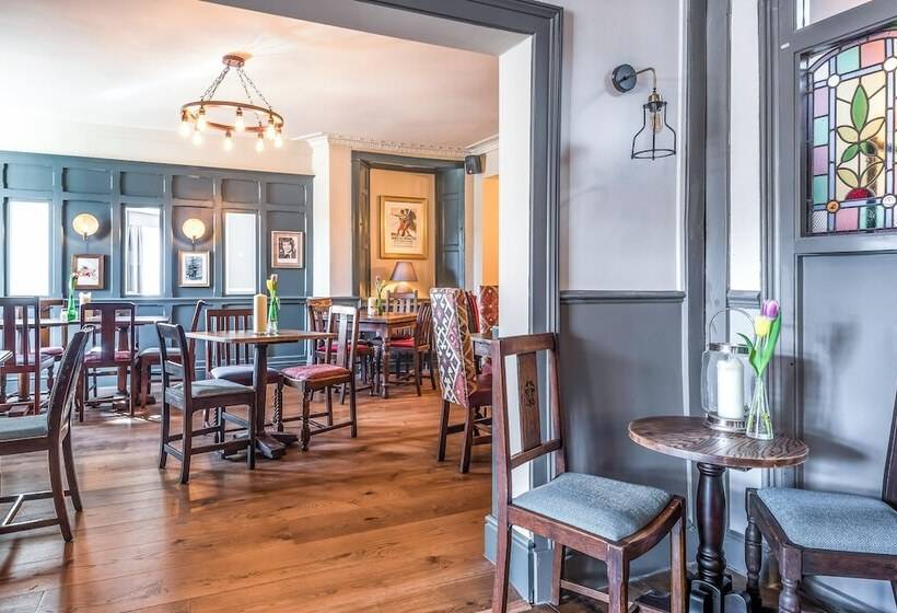 ホテル Cockhaven Arms