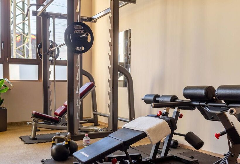 فندق Premier Inn Köln City Mediapark