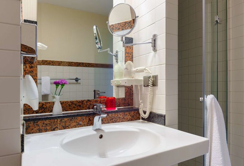 호텔 Premier Inn Köln City Mediapark