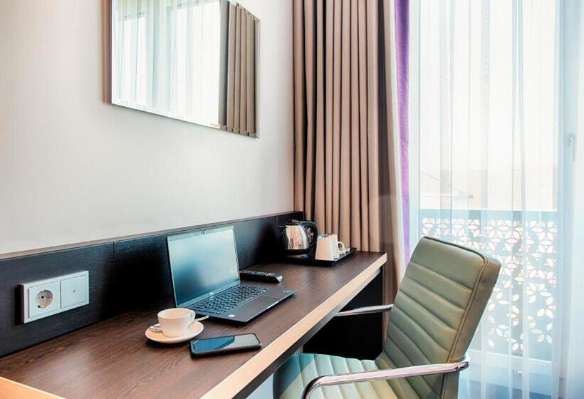 호텔 Premier Inn Köln City Mediapark