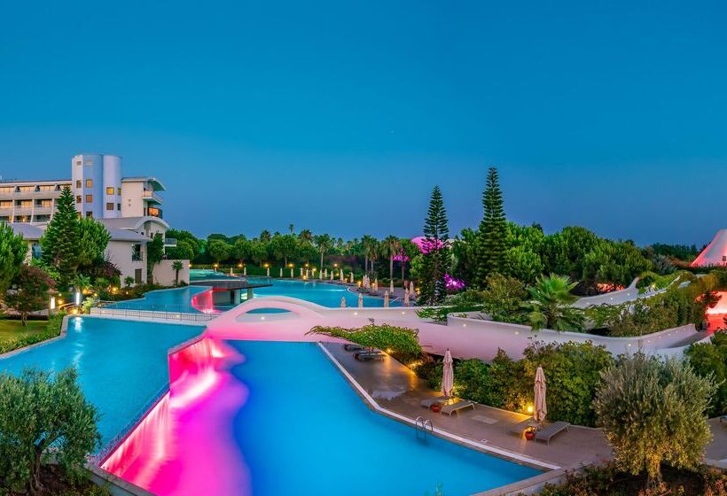 ホテル Cornelia Diamond Golf Resort & Spa