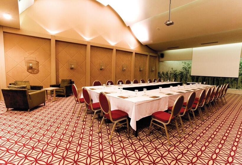 فندق Cornelia Diamond Golf Resort & Spa