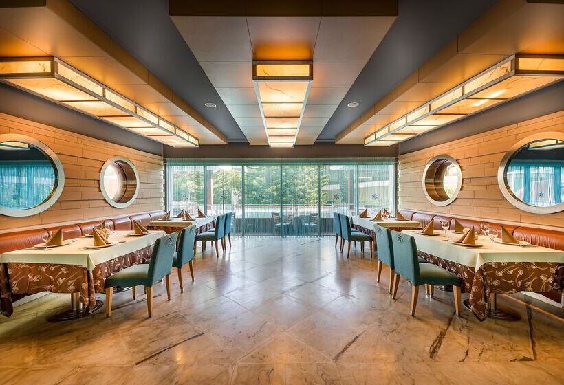 فندق Cornelia Diamond Golf Resort & Spa